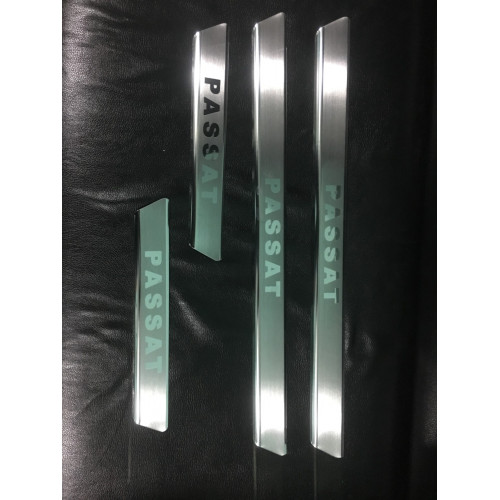 Накладка на пороги VW Passat B8 2017